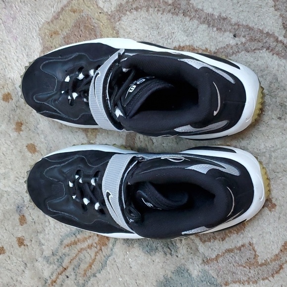 Nike Zoom Air Turf Barry Sanders shoe - Picture 7 of 9